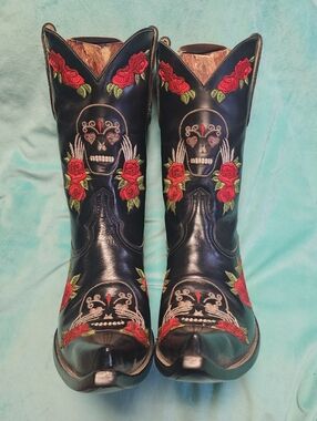 Old Gringo Black Leather Cowgirl Boots with Red Rose & Skull Embroidery